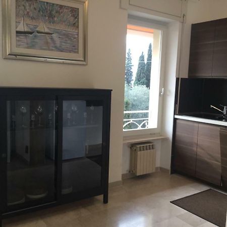 Casa Claudia Apartment Асенца ди Бренцоне Екстериор снимка
